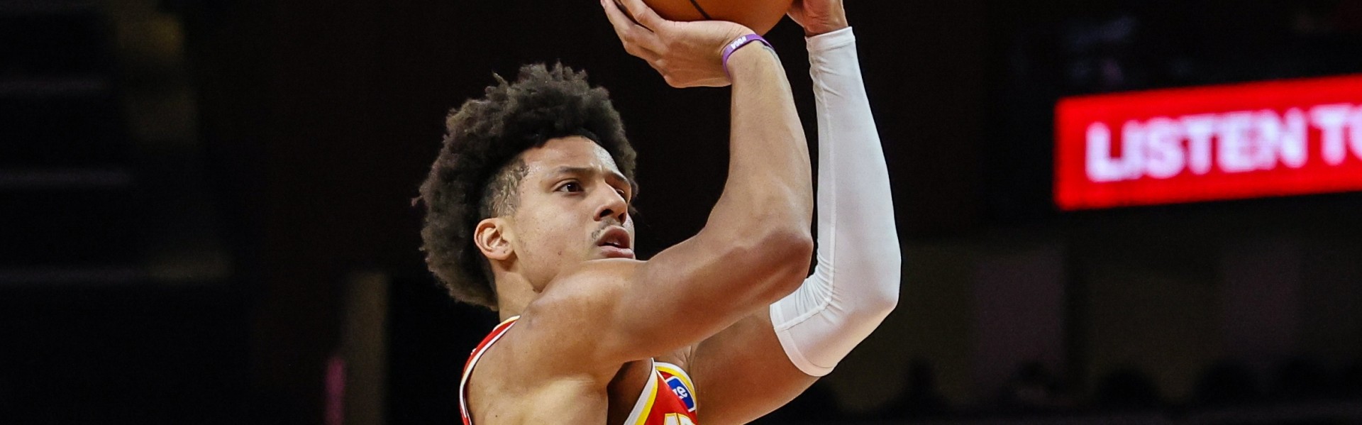 本赛季仅杰伦·约翰逊&amp;约基奇曾单场20+15+15 两人都2次做到