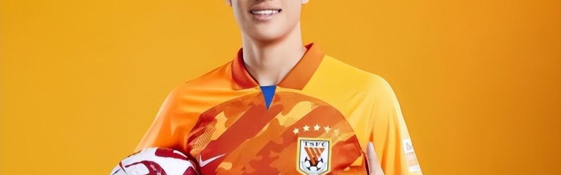 乐鱼体育平台-意外！彭啸曾表示他未来只会为国安队效力，为何如今却成鲁能主力
