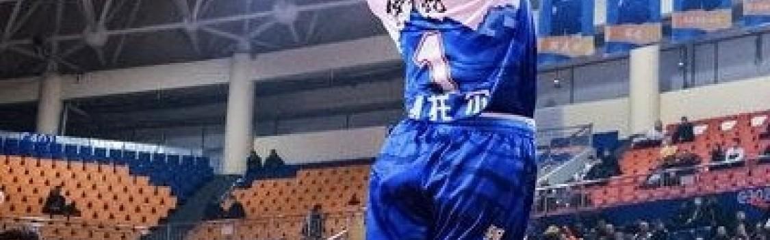 新疆98-56大胜送四川18连败，凯文-哈里斯19+7+3，纳托尔15分